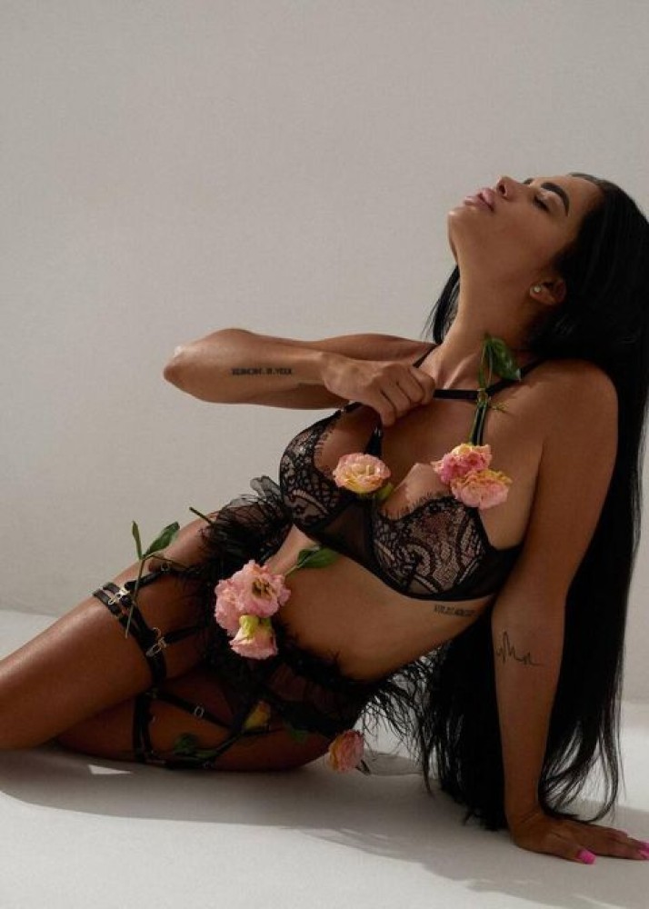 Индивидуалка Эвелина фото № 2 в городе Балезино