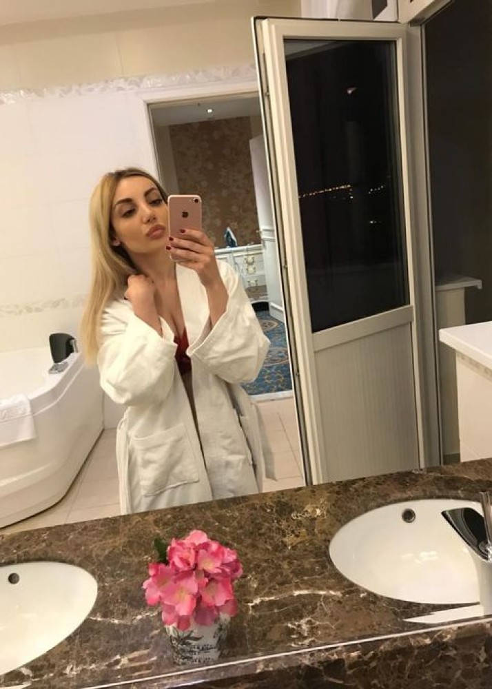 Индивидуалка Снежана главное фото в городе Балезино 